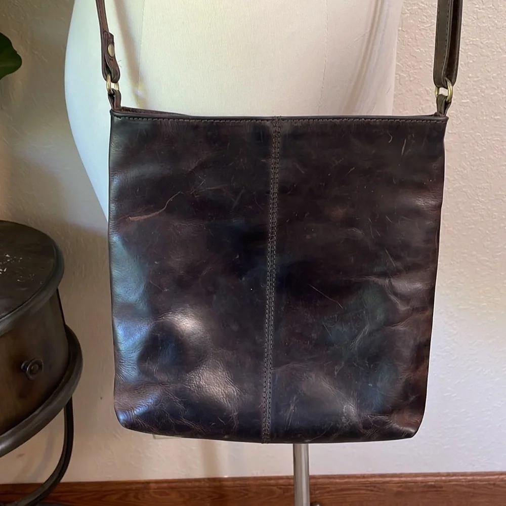 Estalon dark brown leather crossbody purse